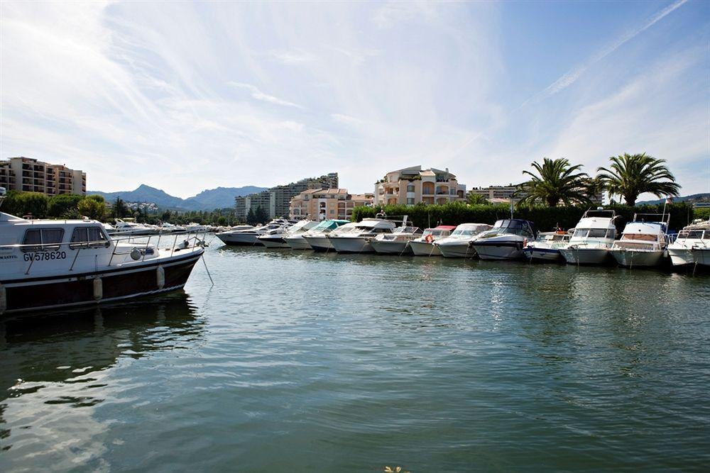 Vacanceole - Residence Carre Marine Mandelieu-La Napoule Exterior photo